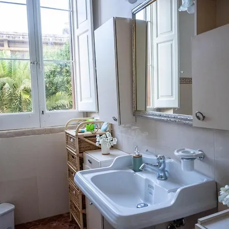 House Vacanze * Trani